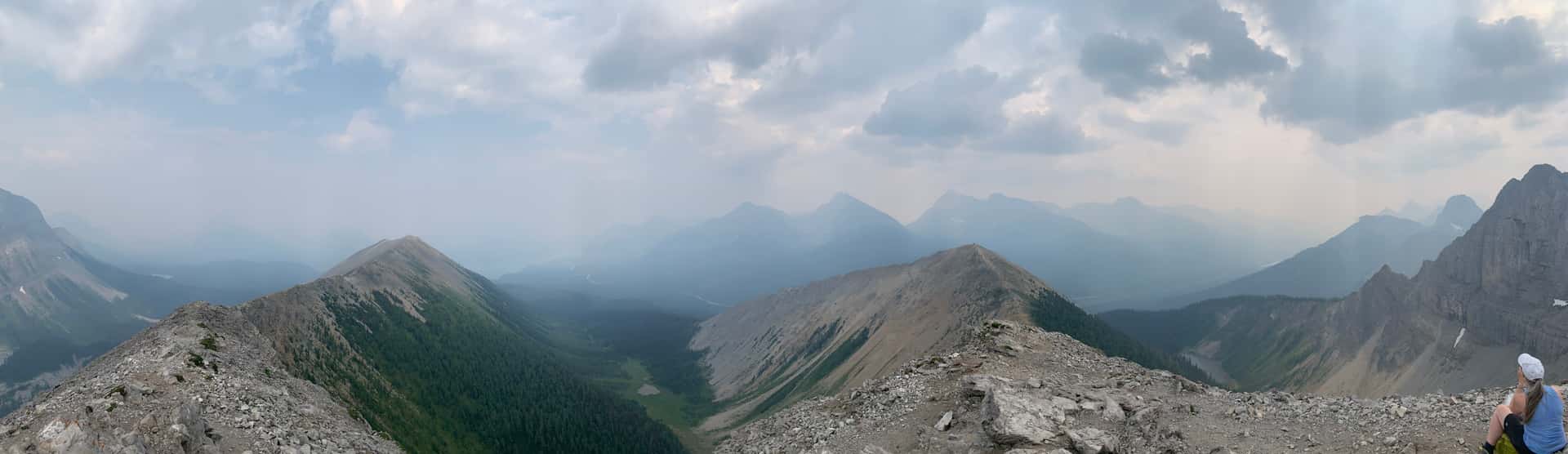 Pano in the other direction from Tent Ridge summit. Christine just barely made it into the shot.