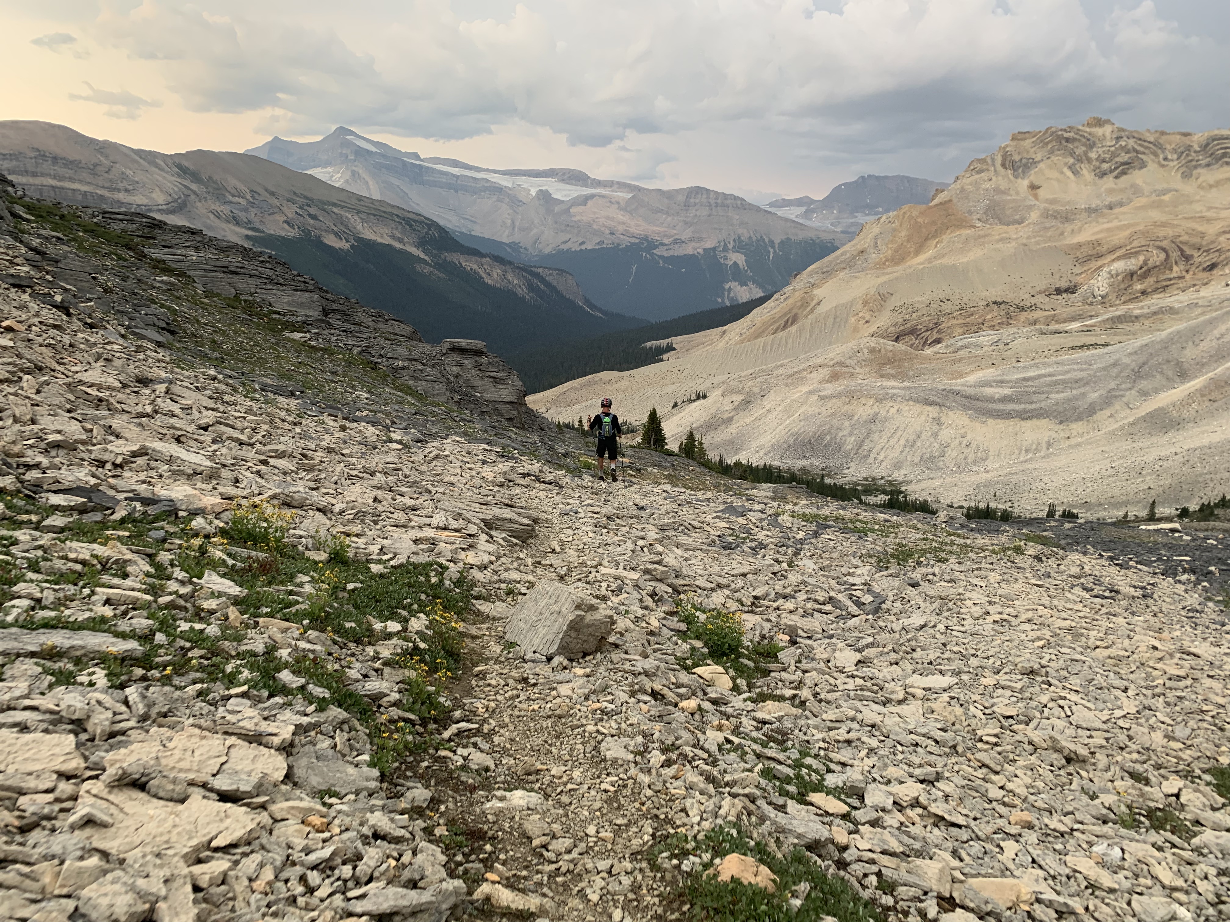 Kiwetinok Pass Trail