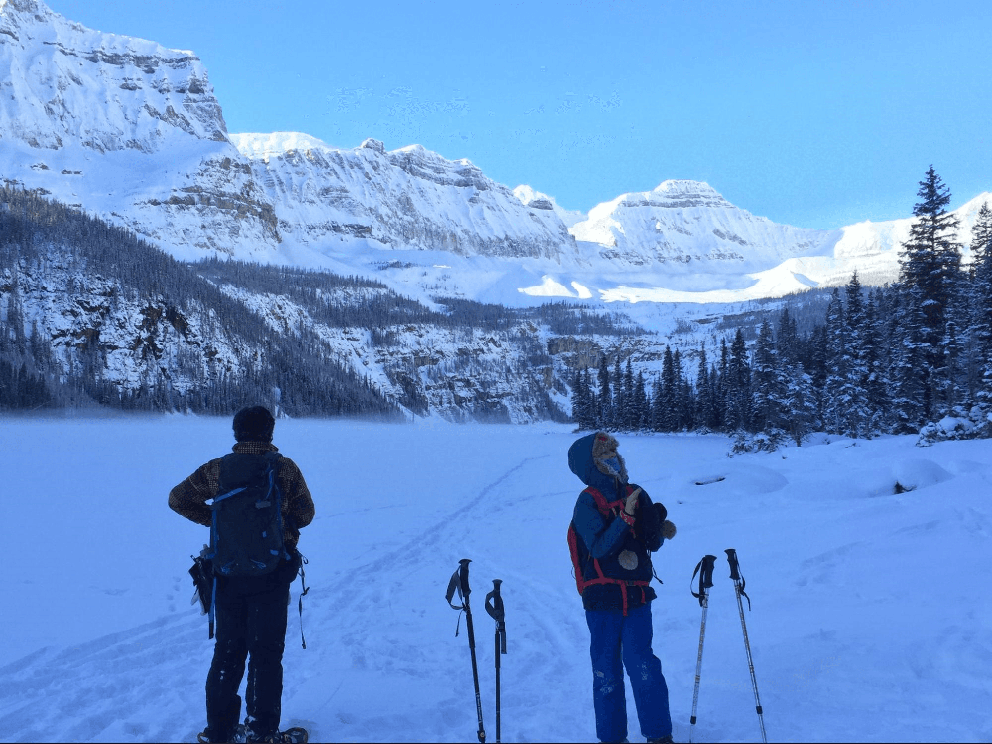 Jesse snowshoeing to Boom Lake